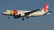 TAP Air Portugal Airbus A320-214 (CS-TMW) at  Barcelona - El Prat, Spain