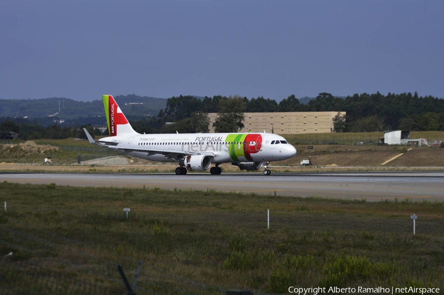 TAP Air Portugal Airbus A320-214 (CS-TMW) | Photo 403098