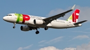 TAP Air Portugal Airbus A320-214 (CS-TMW) at  London - Heathrow, United Kingdom