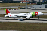 TAP Air Portugal Airbus A320-211 (CS-TNA) at  Lisbon - Portela, Portugal