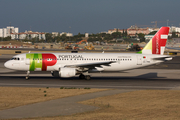 TAP Air Portugal Airbus A320-214 (CS-TNG) at  Lisbon - Portela, Portugal