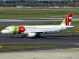 TAP Air Portugal Airbus A320-214 (CS-TNI) at  Dusseldorf - International, Germany