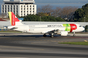 TAP Air Portugal Airbus A320-214 (CS-TNJ) at  Lisbon - Portela, Portugal