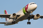 TAP Air Portugal Airbus A320-214 (CS-TNK) at  London - Heathrow, United Kingdom