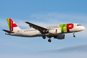 TAP Air Portugal Airbus A320-214 (CS-TNL) at  London - Heathrow, United Kingdom