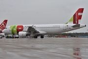 TAP Air Portugal Airbus A320-214 (CS-TNN) at  Cologne/Bonn, Germany