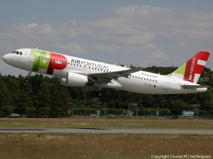 TAP Air Portugal Airbus A320-214 (CS-TNQ) | Photo 529787