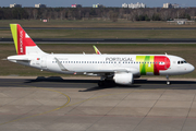 TAP Air Portugal Airbus A320-214 (CS-TNQ) at  Berlin - Tegel, Germany