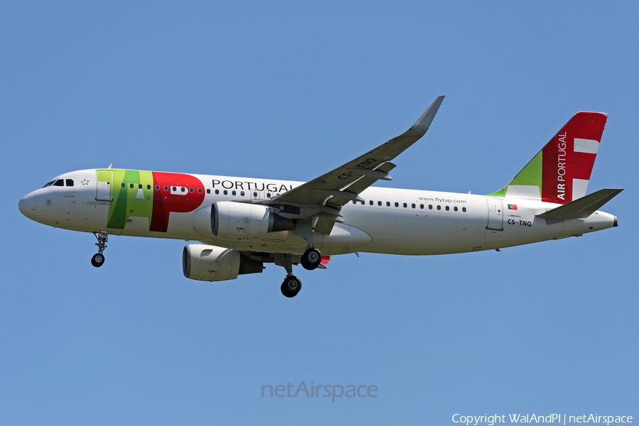 TAP Air Portugal Airbus A320-214 (CS-TNQ) | Photo 465592