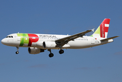 TAP Air Portugal Airbus A320-214 (CS-TNS) at  Lisbon - Portela, Portugal