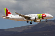 TAP Air Portugal Airbus A320-214 (CS-TNS) at  Gran Canaria, Spain