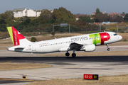 TAP Air Portugal Airbus A320-214 (CS-TNT) at  Lisbon - Portela, Portugal