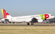 TAP Air Portugal Airbus A320-214 (CS-TNU) at  Madrid - Barajas, Spain