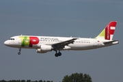 TAP Air Portugal Airbus A320-214 (CS-TNW) at  Hamburg - Fuhlsbuettel (Helmut Schmidt), Germany