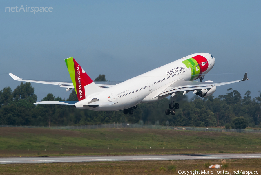 TAP Air Portugal Airbus A330-223 (CS-TOG) | Photo 57914