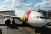 TAP Air Portugal Airbus A330-202 (CS-TOP) at  Lisbon - Portela, Portugal