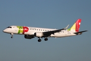 TAP Express (Portugalia) Embraer ERJ-190LR (ERJ-190-100LR) (CS-TPO) at  Lisbon - Portela, Portugal