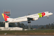 TAP Express (Portugalia) Embraer ERJ-190LR (ERJ-190-100LR) (CS-TPO) at  Porto, Portugal