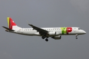 TAP Express (Portugalia) Embraer ERJ-190LR (ERJ-190-100LR) (CS-TPT) at  Lisbon - Portela, Portugal