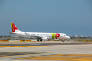 TAP Express (Portugalia) Embraer ERJ-190LR (ERJ-190-100LR) (CS-TPT) at  Barcelona - El Prat, Spain