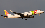 TAP Express (Portugalia) Embraer ERJ-190LR (ERJ-190-100LR) (CS-TPT) at  Madrid - Barajas, Spain