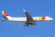 TAP Express (Portugalia) Embraer ERJ-190LR (ERJ-190-100LR) (CS-TPU) at  Madrid - Barajas, Spain