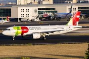 TAP Air Portugal Airbus A320-214 (CS-TQD) at  Lisbon - Portela, Portugal