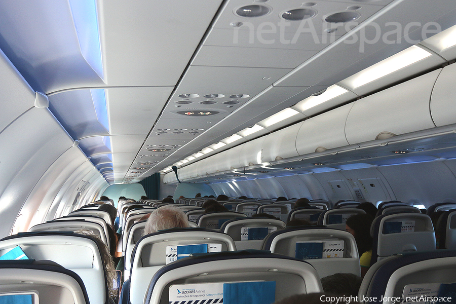 Azores Airlines Airbus A321-253NX (CS-TSJ) | Photo 589671