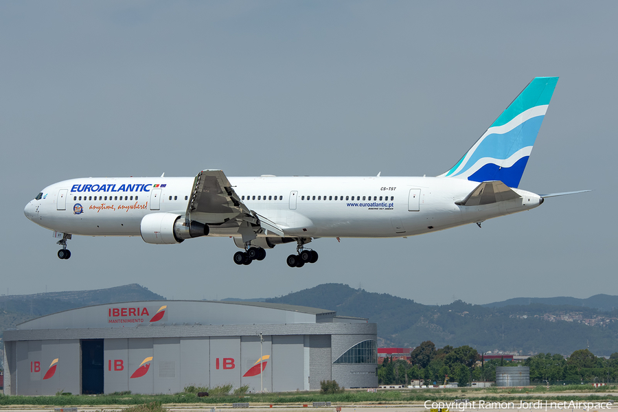 EuroAtlantic Airways Boeing 767-34P(ER) (CS-TST) | Photo 331856
