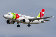 TAP Air Portugal Airbus A319-111 (CS-TTE) at  Barcelona - El Prat, Spain