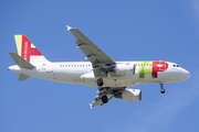 TAP Air Portugal Airbus A319-111 (CS-TTO) at  Madrid - Barajas, Spain