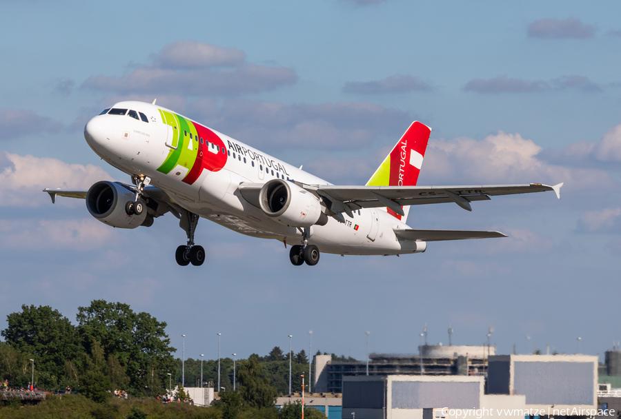 TAP Air Portugal Airbus A319-112 (CS-TTR) | Photo 455985