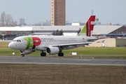 TAP Air Portugal Airbus A319-112 (CS-TTV) at  Berlin - Schoenefeld, Germany