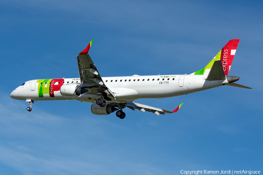 TAP Express (Portugalia) Embraer ERJ-195AR (ERJ-190-200 IGW) (CS-TTX) | Photo 319250