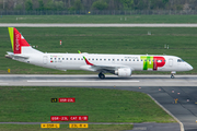 TAP Express (Portugalia) Embraer ERJ-195AR (ERJ-190-200 IGW) (CS-TTZ) at  Dusseldorf - International, Germany