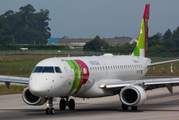 TAP Express (Portugalia) Embraer ERJ-195AR (ERJ-190-200 IGW) (CS-TTZ) at  Porto, Portugal