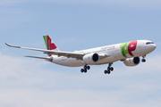 TAP Air Portugal Airbus A330-941N (CS-TUA) at  Lisbon - Portela, Portugal