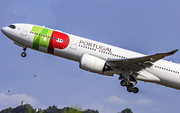 TAP Air Portugal Airbus A330-941N (CS-TUS) at  Sao Paulo - Guarulhos - Andre Franco Montoro (Cumbica), Brazil