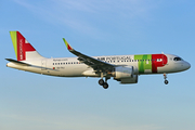 TAP Air Portugal Airbus A320-251N (CS-TVJ) at  Warsaw - Frederic Chopin International, Poland