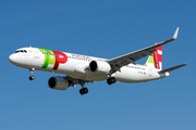 TAP Air Portugal Airbus A321-251NX (CS-TXA) at  Barcelona - El Prat, Spain