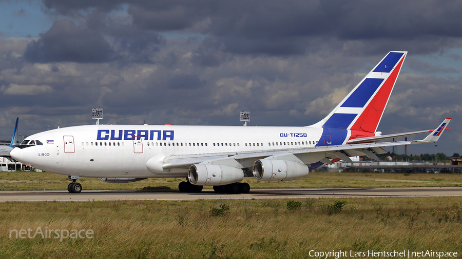 Cubana Ilyushin Il-96-300 (CU-T1250) | Photo 126912