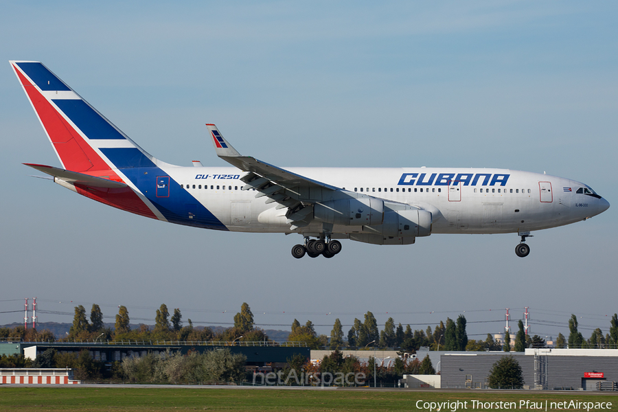 Cubana Ilyushin Il-96-300 (CU-T1250) | Photo 129514