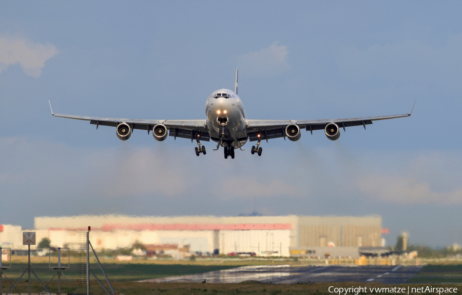 Cubana Ilyushin Il-96-300 (CU-T1250) | Photo 227550