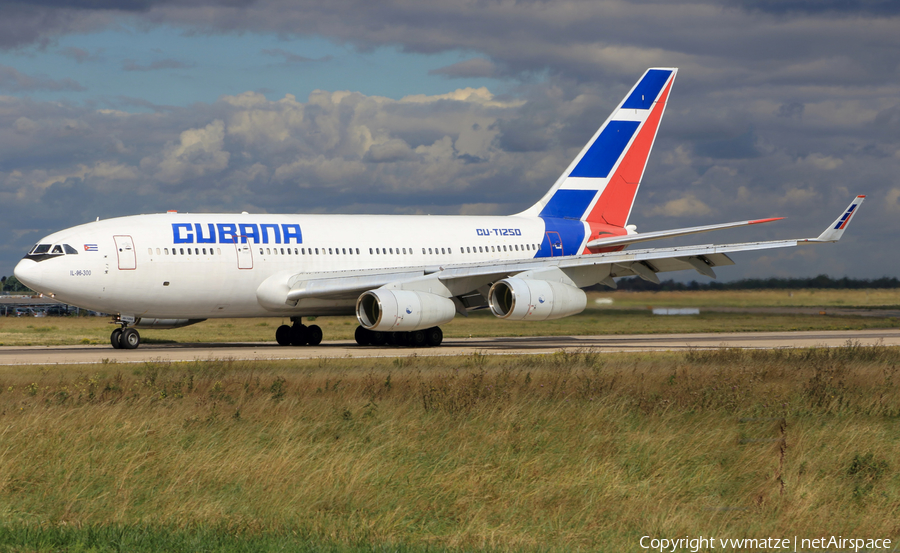 Cubana Ilyushin Il-96-300 (CU-T1250) | Photo 291698