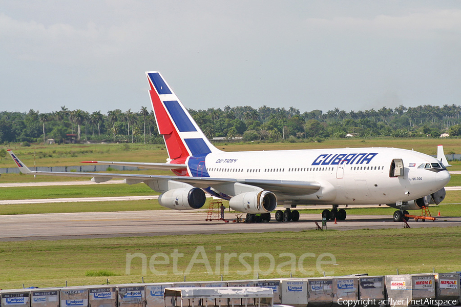 Cubana Ilyushin Il-96-300 (CU-T1254) | Photo 319070