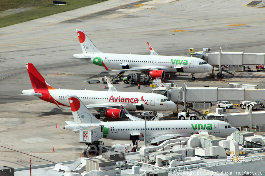 Aviation photo 659850