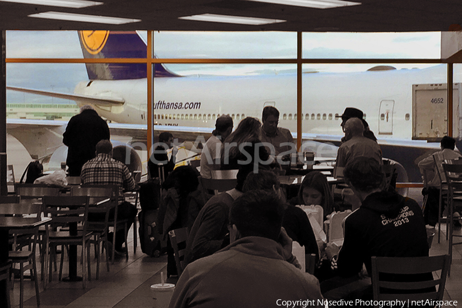 Lufthansa Boeing 747-430 (D-****) | Photo 70178