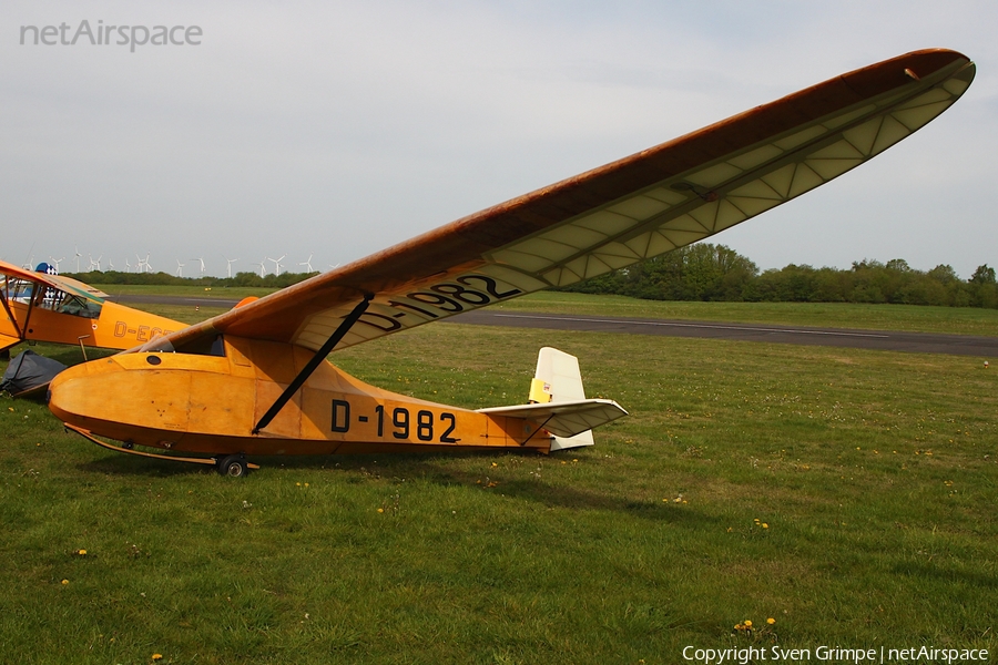 (Private) Grunau Baby IIb (D-1982) | Photo 569724