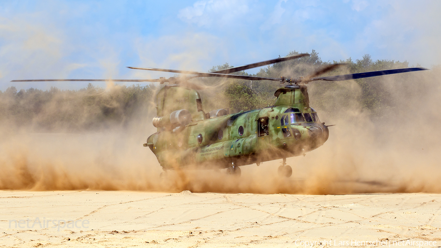 Royal Netherlands Air Force Boeing CH-47D Chinook (D-664) | Photo 181841