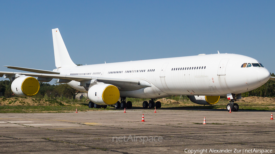 Lufthansa Technik Airbus A340-541 (D-AAAL) | Photo 107440